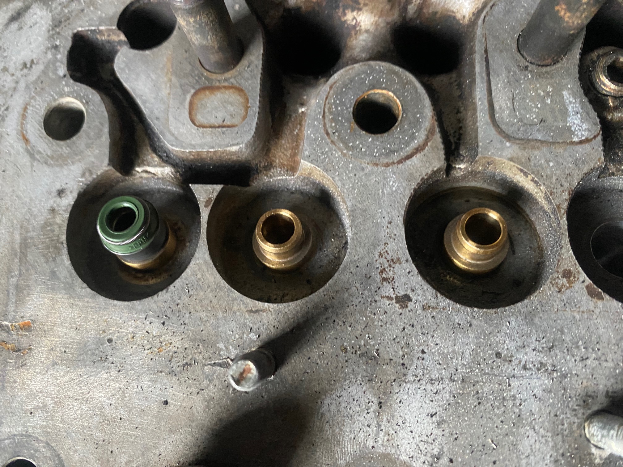 guías de valvula para seat/fiat 903cc o 1000cc. guías de valvula para seat/fiat 903cc o 1000cc.